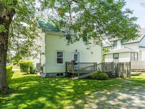 21 Brunswick Street, Yarmouth, NS 