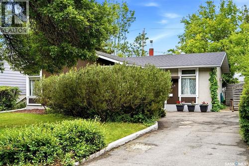 825 SHANNON ROAD  Regina, SK S4S 5K1