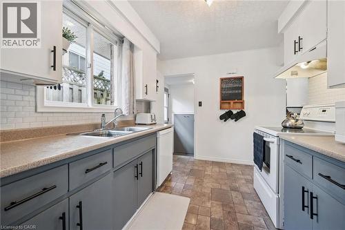 39 Shea Crescent, Kitchener, ON 