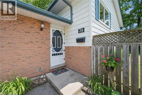 39 Shea Crescent, Kitchener, ON 