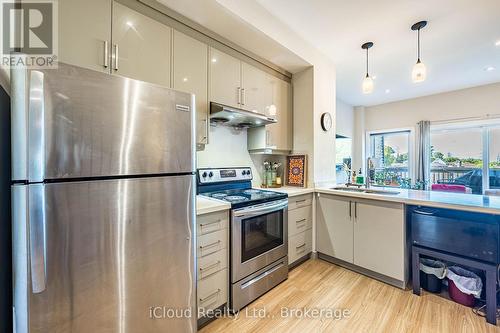 235 Mead Avenue, Hamilton, ON - Indoor Photo Showing Kitchen