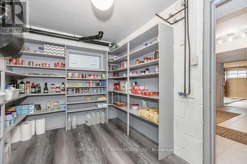 31 Robern Avenue, Tiny, ON 