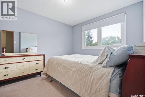 233 Sturgeon Place, Saskatoon, SK 