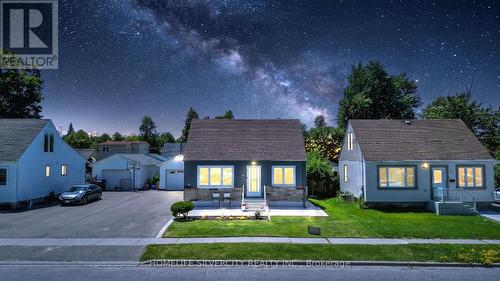 19 PLEASANTVIEW AVENUE  Brampton, ON L6X 1W5