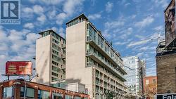 704 - 388 RICHMOND STREET W Toronto, ON M5V 3P1