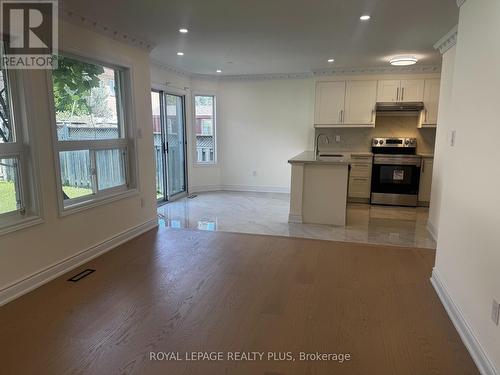 3249 Mcdowell Drive, Mississauga, ON - Indoor
