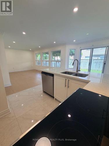3249 Mcdowell Drive, Mississauga, ON - Indoor