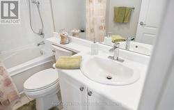 Main bathroom - 