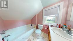 3pc 2nd Floor Bathroom - 