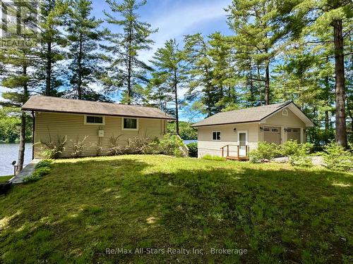 Cottage # 9 - 1006 Youngs Road, Muskoka Lakes (Medora), ON 