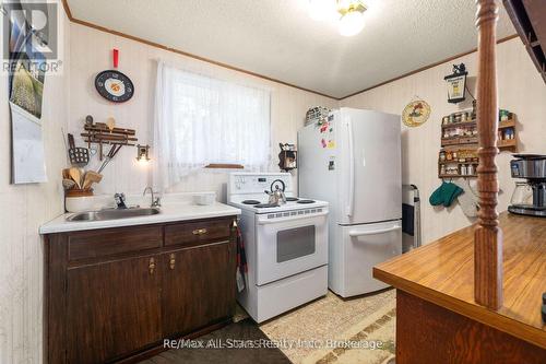 Cottage # 9 - 1006 Youngs Road, Muskoka Lakes (Medora), ON 