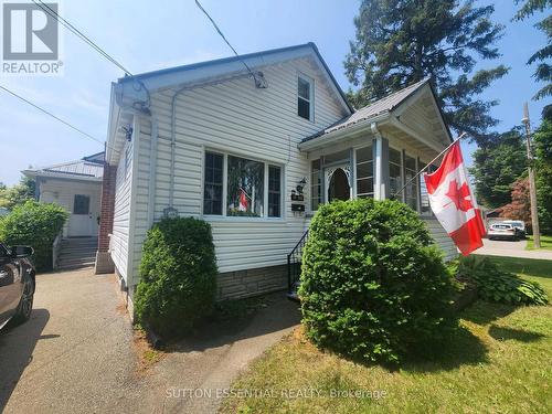10 OAK STREET  Brockville, ON K6V 5P9