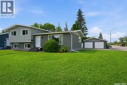 1811 Bowers DRIVE North Battleford, SK S9A 3A3