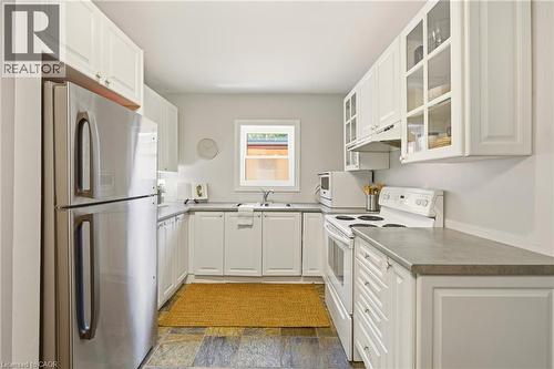 836 Concession Street Unit# 310, Hamilton, ON - Indoor Photo Showing Kitchen