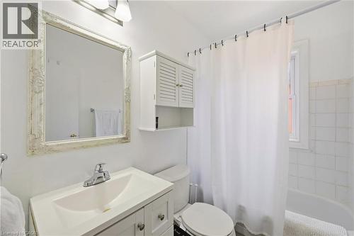 836 Concession Street Unit# 310, Hamilton, ON - Indoor Photo Showing Bathroom