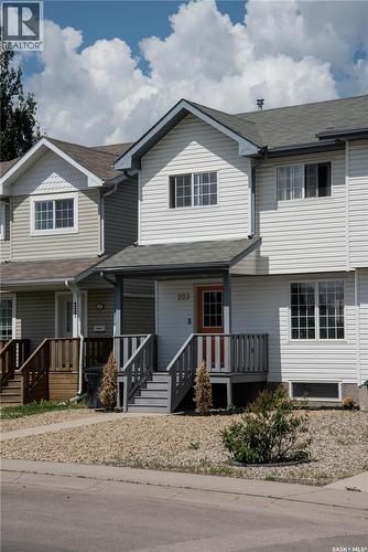223 Rutherford Crescent, Saskatoon, SK 