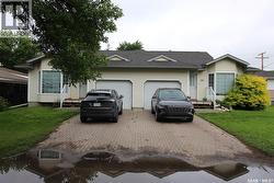 516-518 Centre STREET Shaunavon, SK S0N 2M0