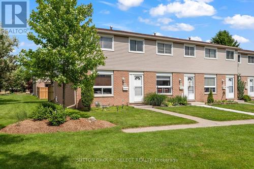 64 - 40 TIFFANY DRIVE  London East (East I), ON N5V 3N3