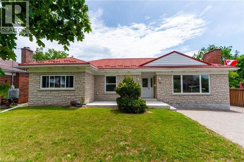 107 QUEENSWAY Drive  Brantford, ON N3R 4X1