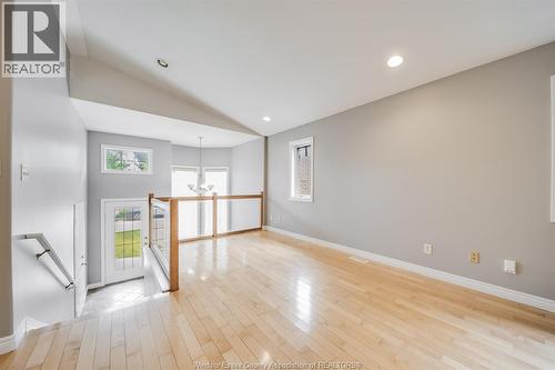 4231 WHISKEY AVENUE , Windsor, Ontario N9G 3B2 2