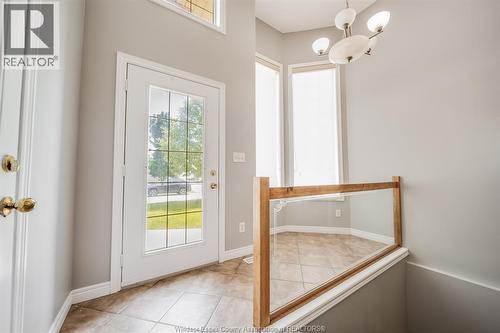 4231 WHISKEY AVENUE , Windsor, Ontario N9G 3B2 3