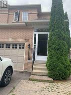 UPPER - 7227 PARA PLACE  Mississauga, ON L5W 1K4