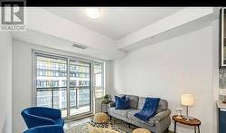 820 - 395 DUNDAS STREET Oakville, ON L6M 4M2