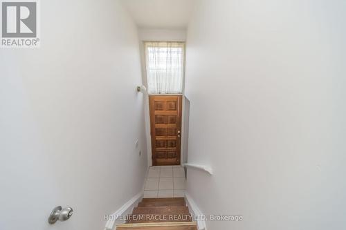7187 Darcel Avenue, Mississauga, ON 