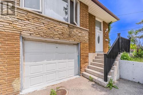 7187 Darcel Avenue, Mississauga, ON 