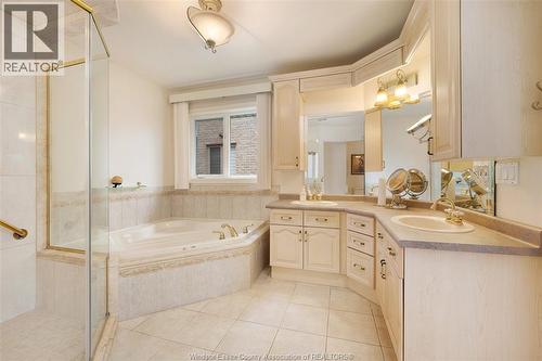 1075 Stoneybrook, Windsor, ON 
