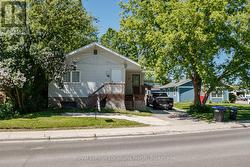 46 FOURTH STREET W Midland, ON L4R 3S8