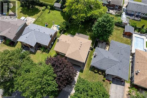 Single-family residence featuring a prominent gabled roofline and asphalt shingles - 99 Lorraine Avenue, Kitchener, ON - Outdoor With View