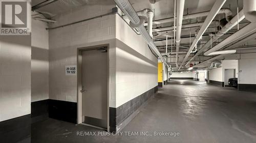 Parking Area - Th122 - 29 Queens Quay E, Toronto, ON 