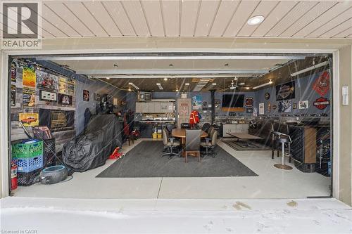 Garage featuring a heating unit - 473 Mohawk Road W, Hamilton, ON 