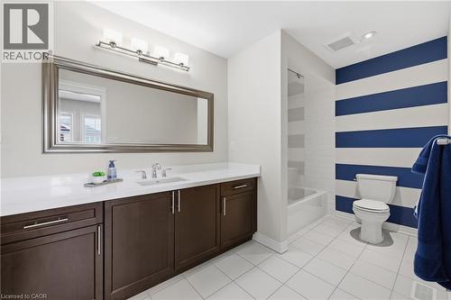 4645 Doug Wright Drive, Burlington, ON - Indoor Photo Showing Bathroom