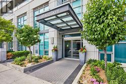 1804 - 1048 BROADVIEW AVENUE Toronto, ON M4K 2B8