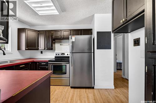 22 Edelweiss Crescent, Moose Jaw, SK - Indoor Photo Showing Kitchen