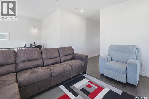 202 Bentley Court, Saskatoon, SK 