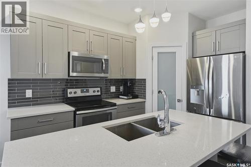 202 Bentley Court, Saskatoon, SK 