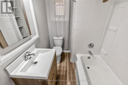 Bathroom - 1072 Orchard Road, Mississauga, ON 