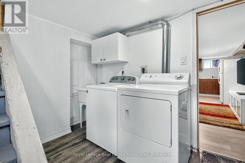 Laundry - 1072 Orchard Road, Mississauga, ON 