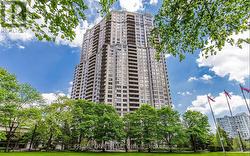 1421 - 25 KINGSBRIDGE GARDEN CIRCLE Mississauga, ON L5R 4B1