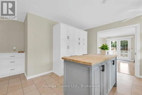 2 Heritage Drive, Prince Edward County (Wellington Ward), ON 