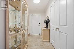 Auto lock on unit door - 