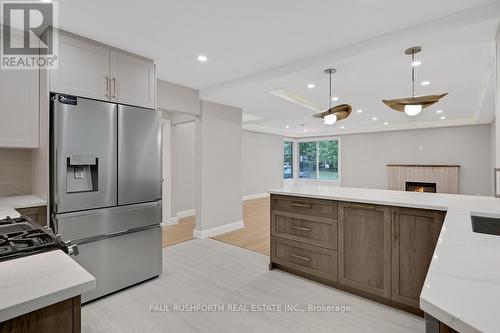 Kitchen - 668 Fraser Avenue, Ottawa, ON - Indoor Photo Showing Kitchen