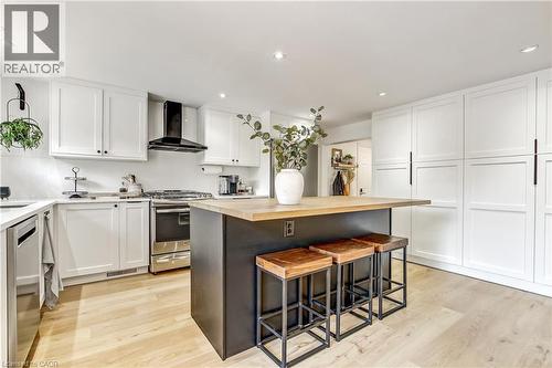 657 Windham Road 14 Road, Simcoe, ON - Indoor Photo Showing Kitchen With Upgraded Kitchen