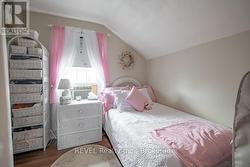 UPPER LEVEL BEDROOM - 