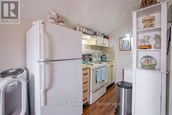 APPLIANCES INCLUDED - 