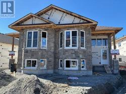 27 MEADOW WOOD COURT North Bay (Ferris), ON P1A 0H2
