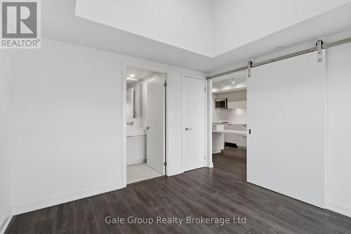 303 - 370 Martha Street, Burlington (Brant), ON 